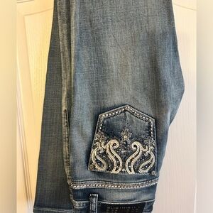 Brand New Gorgeous woman’s jeans